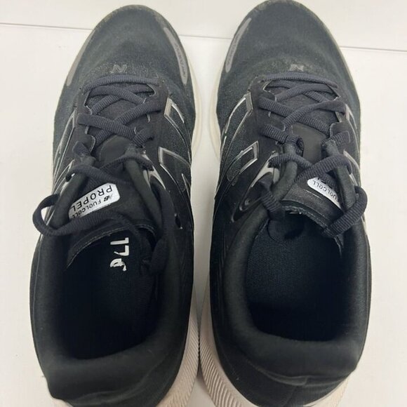 New Balance Men\'s Fuelcell Propel V3 Running Shoes Black, Size 10.5 M